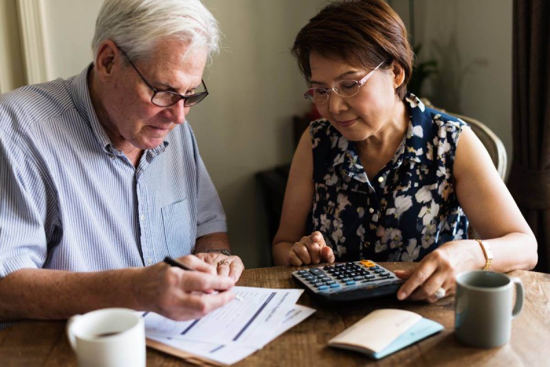 What Order to Withdraw Retirement Funds For Orange County Retirees